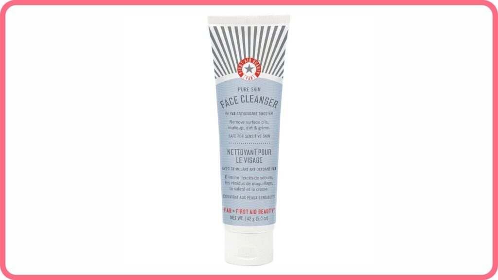 first aid beauty face cleanser (pencuci muka untuk kulit kering dan kusam)
